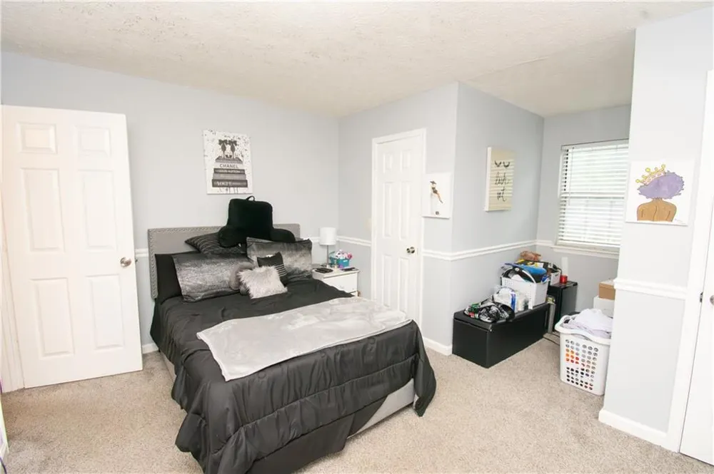 6847 S Lakewood Terrace Douglasville, GA 30135