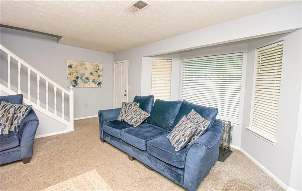 6847 S Lakewood Terrace Douglasville, GA 30135