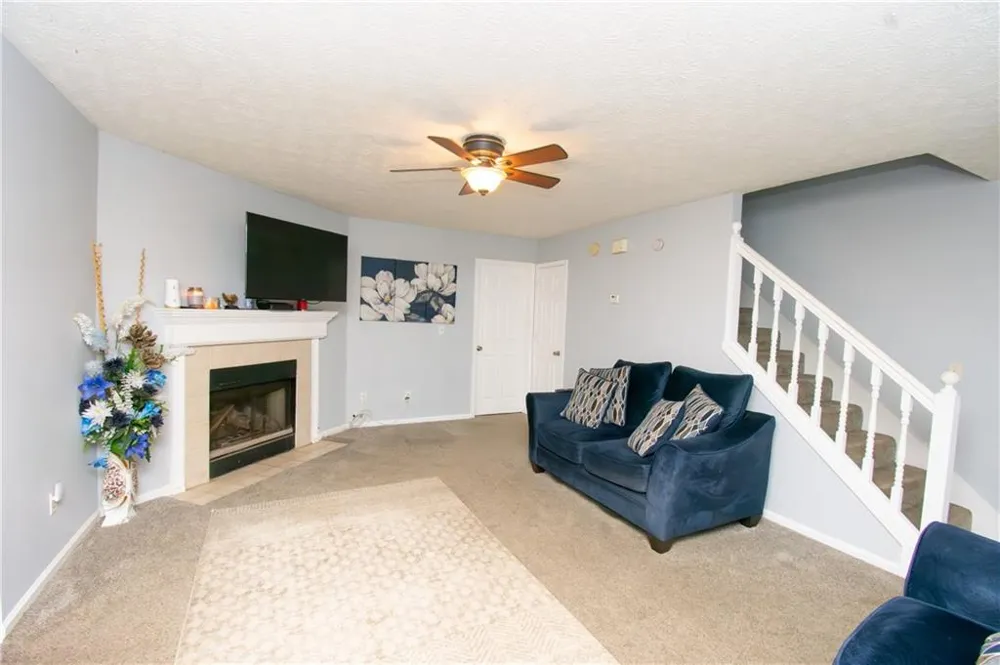 6847 S Lakewood Terrace Douglasville, GA 30135