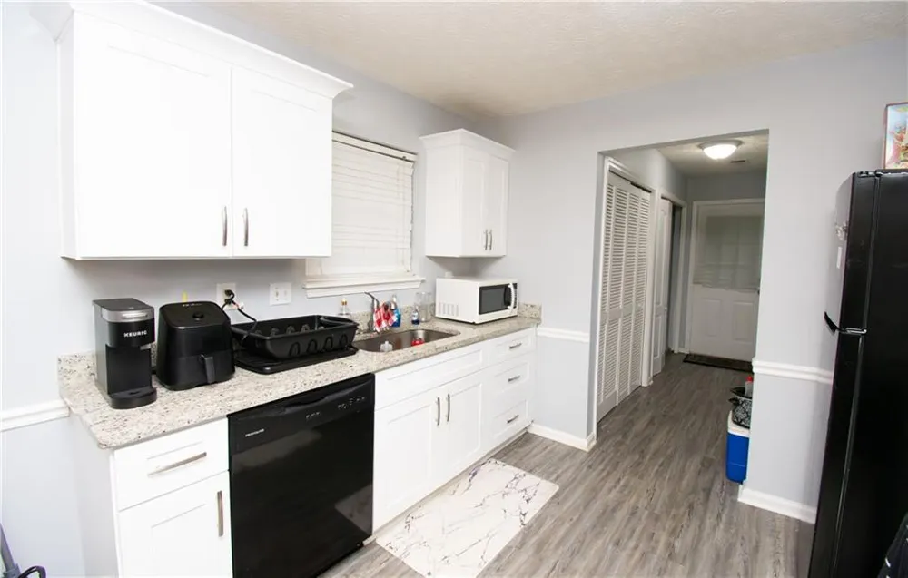 6847 S Lakewood Terrace Douglasville, GA 30135
