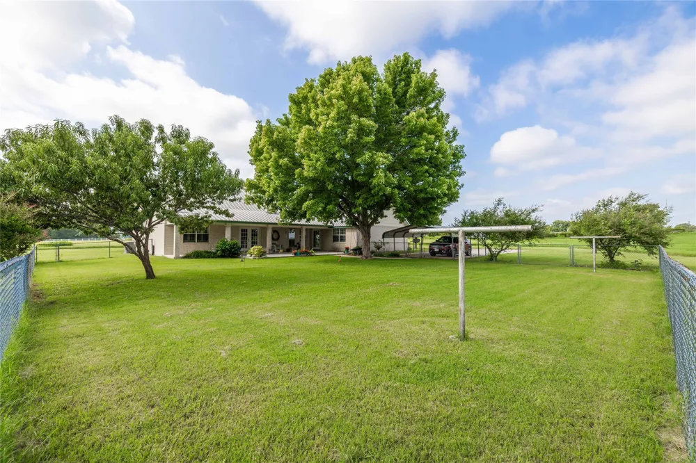8430 Highway 16 De Leon, TX 76444