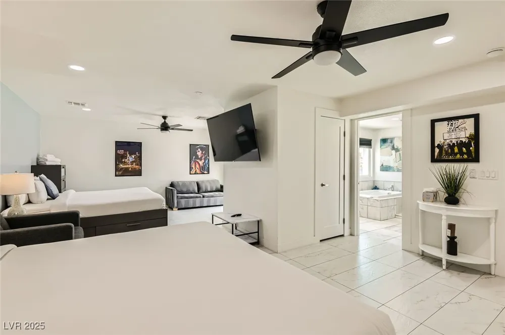 2520 Castlesands Way Las Vegas, NV 89121