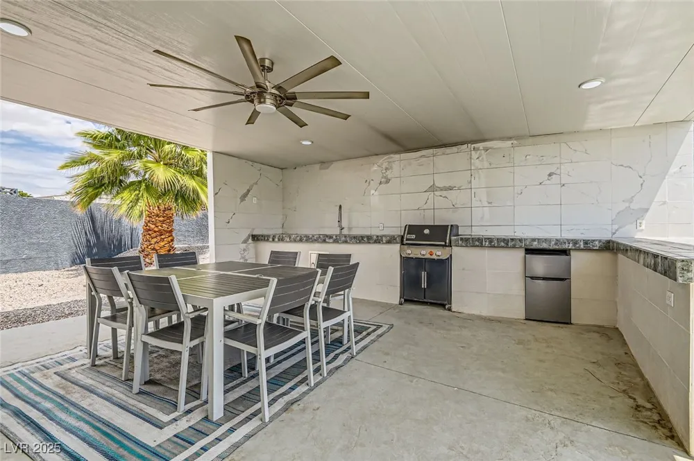 2520 Castlesands Way Las Vegas, NV 89121