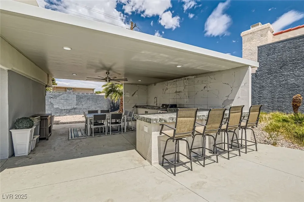 2520 Castlesands Way Las Vegas, NV 89121
