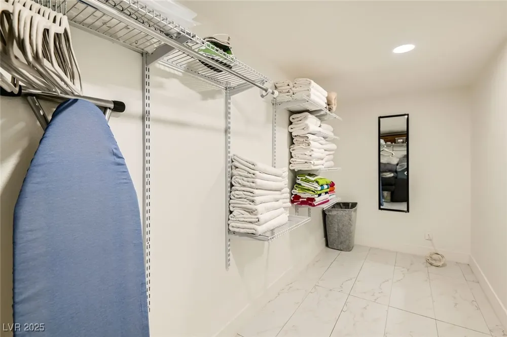 2520 Castlesands Way Las Vegas, NV 89121