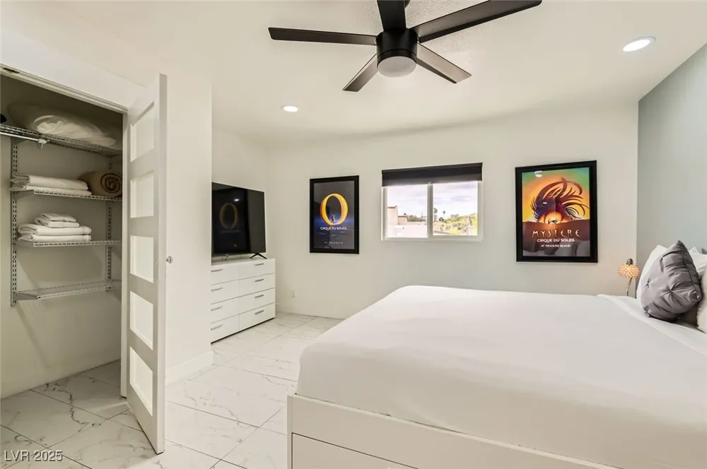 2520 Castlesands Way Las Vegas, NV 89121