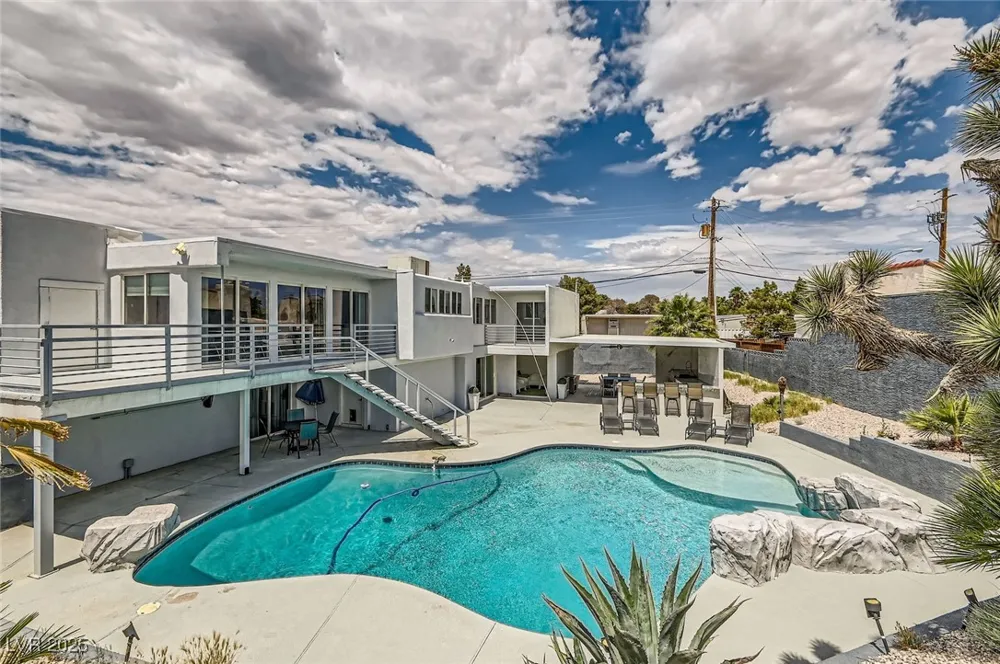 2520 Castlesands Way Las Vegas, NV 89121