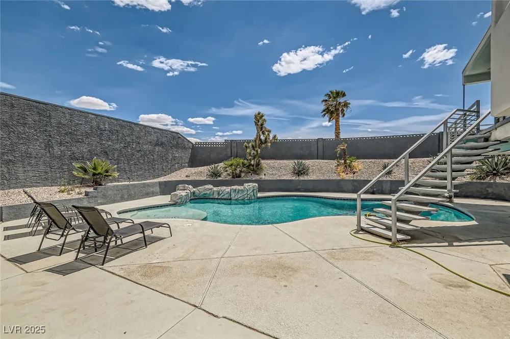 2520 Castlesands Way Las Vegas, NV 89121
