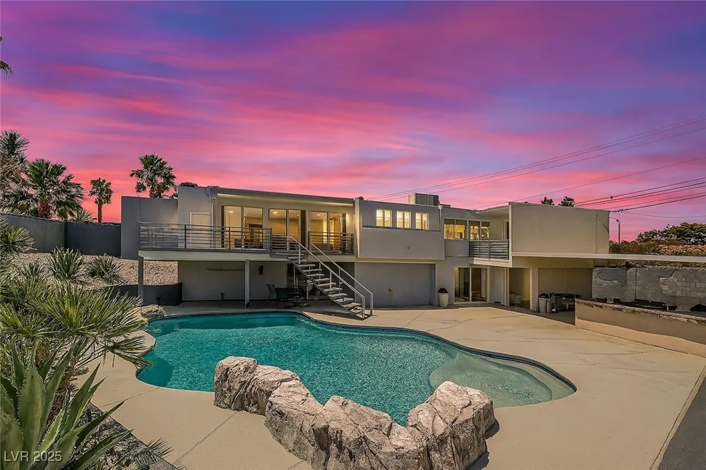 2520 Castlesands Way Las Vegas, NV 89121