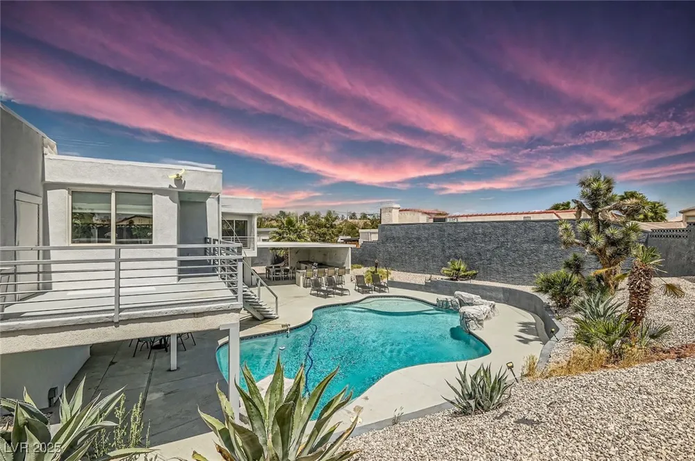 2520 Castlesands Way Las Vegas, NV 89121