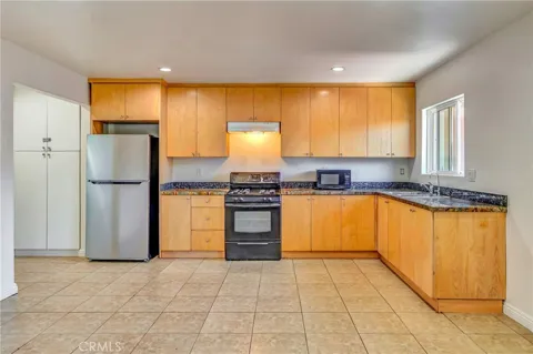 6735 Elmer Avenue #19