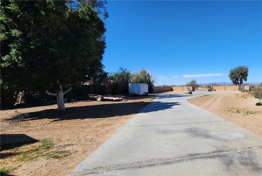 690 Riviera Drive Blythe, CA 92225
