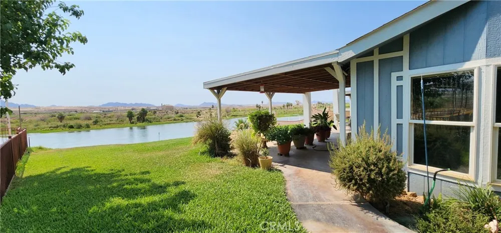 690 Riviera Drive Blythe, CA 92225