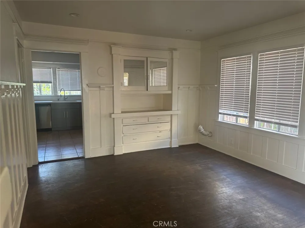 788 E 40th Place Los Angeles, CA 90011