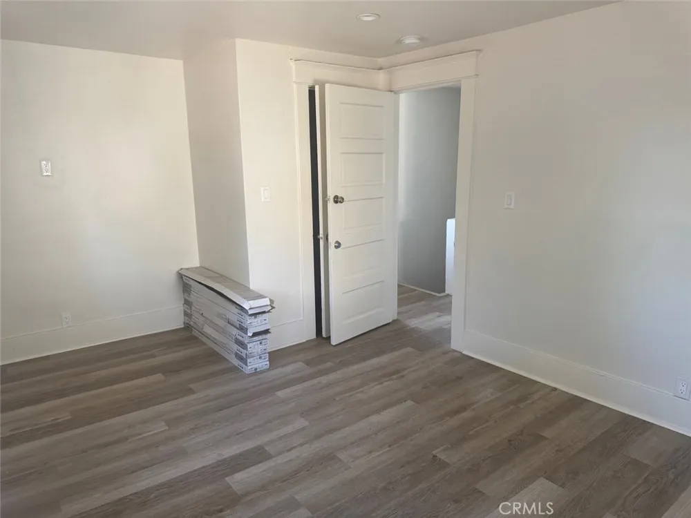 788 E 40th Place Los Angeles, CA 90011