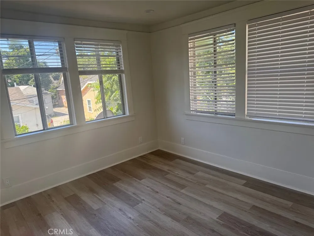 788 E 40th Place Los Angeles, CA 90011