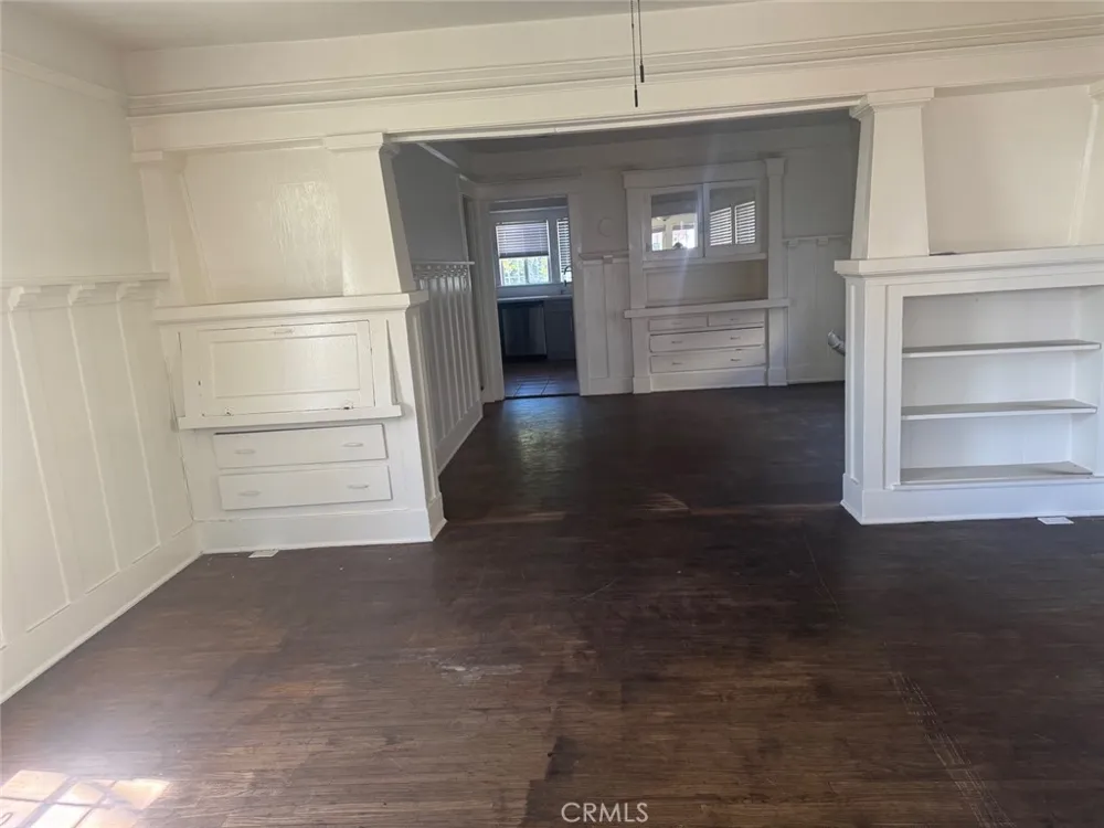 788 E 40th Place Los Angeles, CA 90011