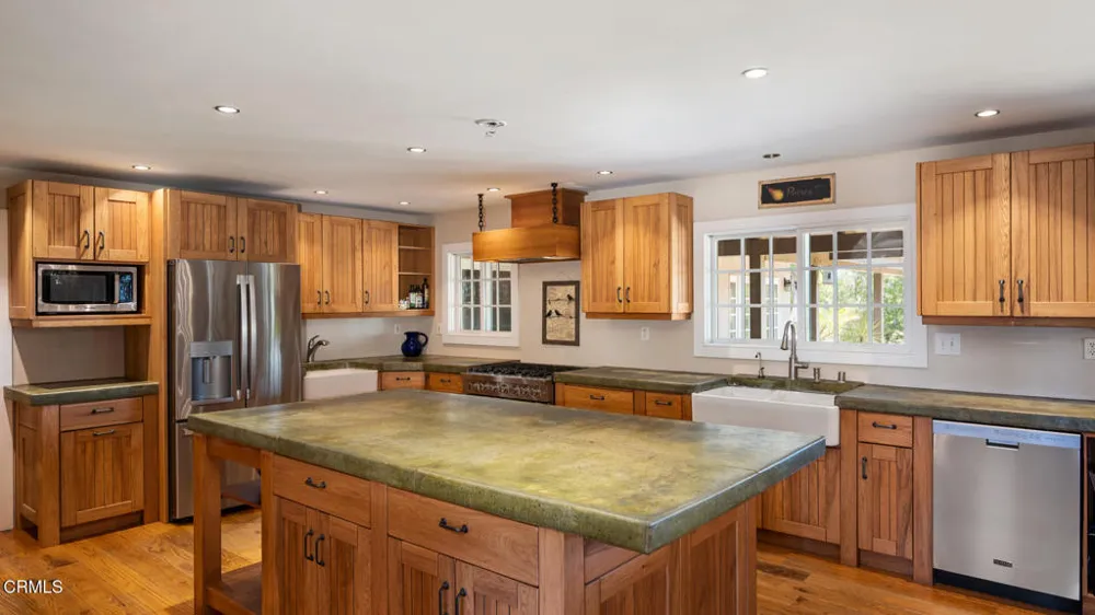 2591 Deer Hill Lane Solvang, CA 93463