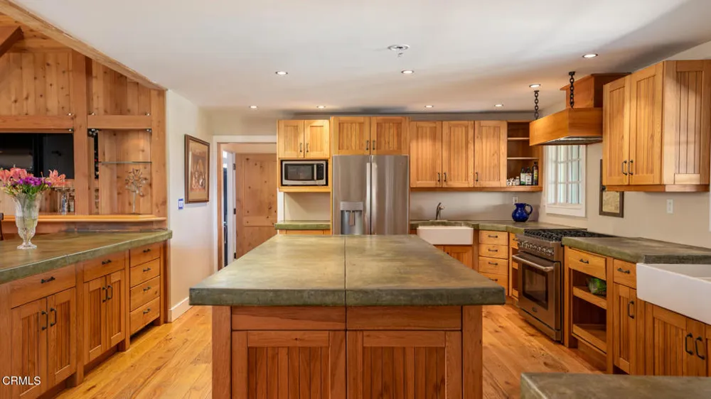 2591 Deer Hill Lane Solvang, CA 93463