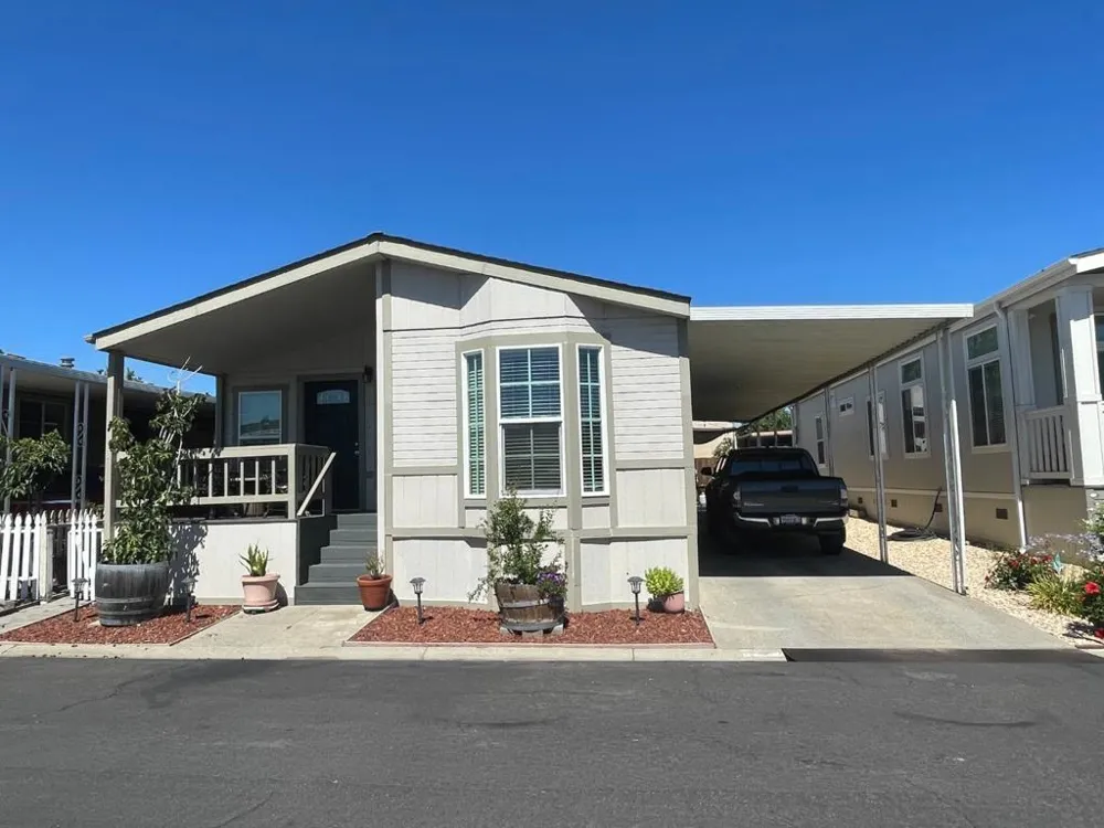 500 W 10th Street #61 Gilroy, CA 95020