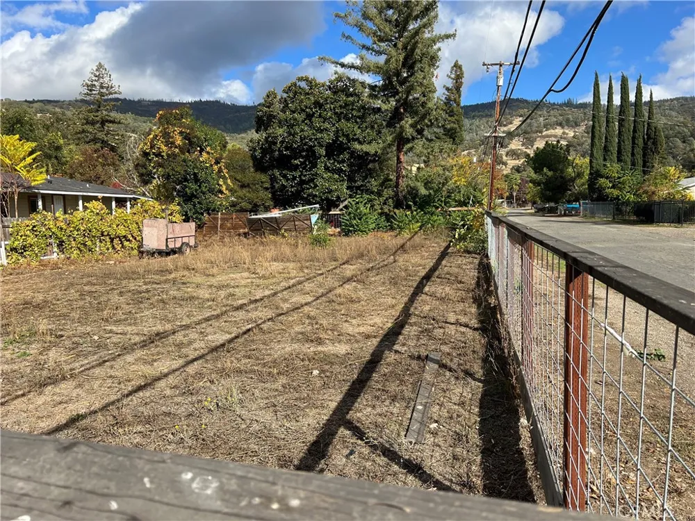 4410 Bush Street Lucerne, CA 95458