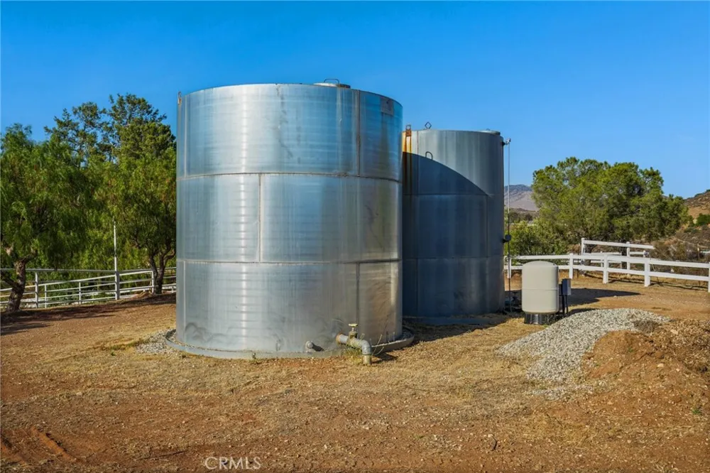 11709 Mint Canyon Road Agua Dulce, CA 91390
