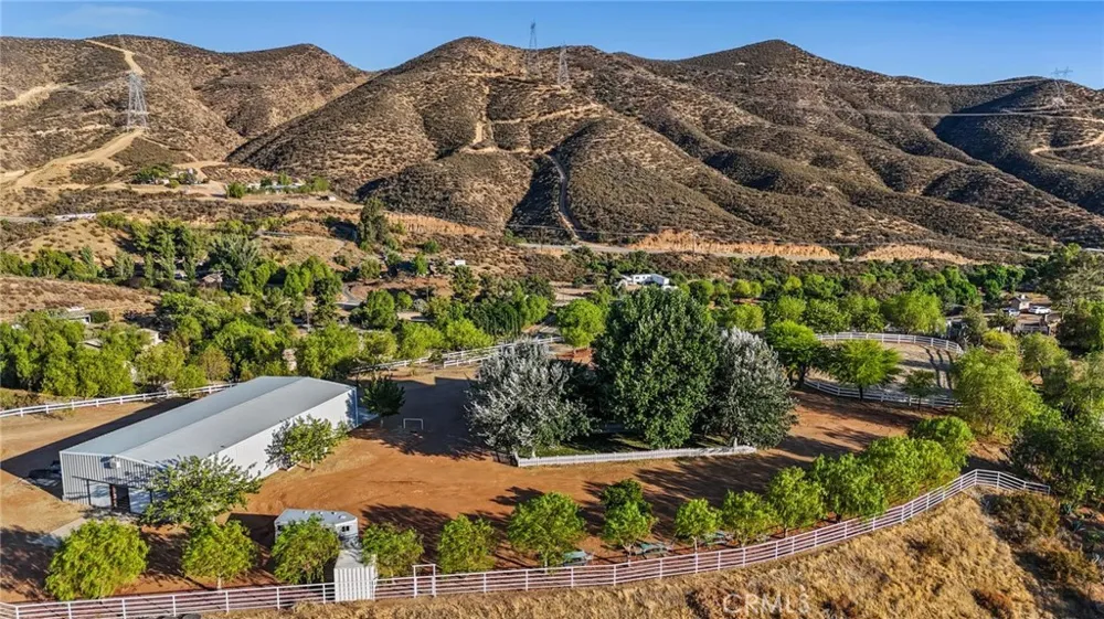 11709 Mint Canyon Road Agua Dulce, CA 91390