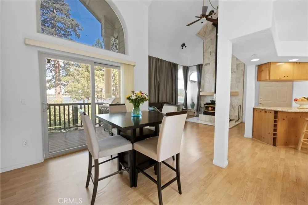 38512 North Shore Drive Fawnskin, CA 92333