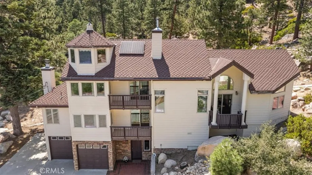 38512 North Shore Drive Fawnskin, CA 92333