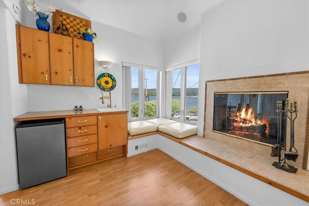 38512 North Shore Drive Fawnskin, CA 92333