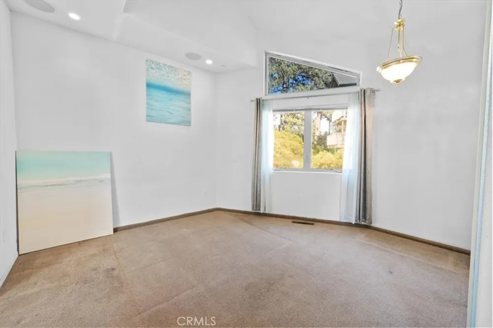 38512 North Shore Drive Fawnskin, CA 92333