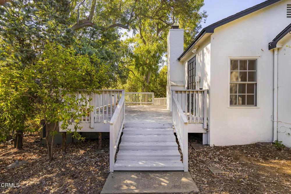 212 Foothill Road Ojai, CA 93023