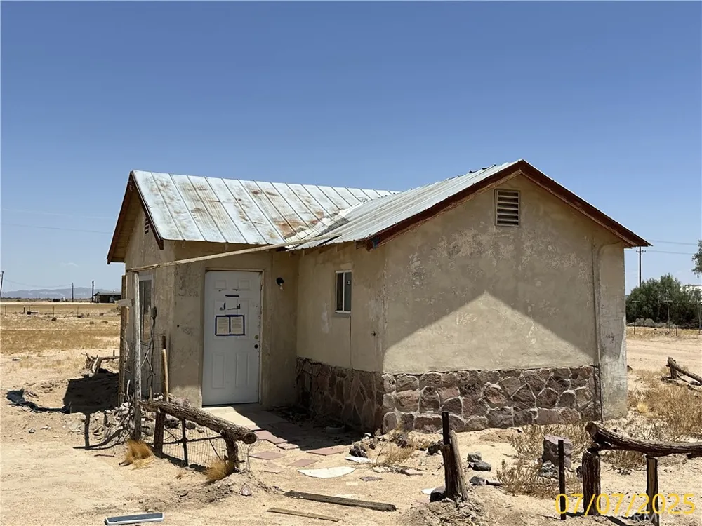 46123 Fairview Road Newberry Springs, CA 92365