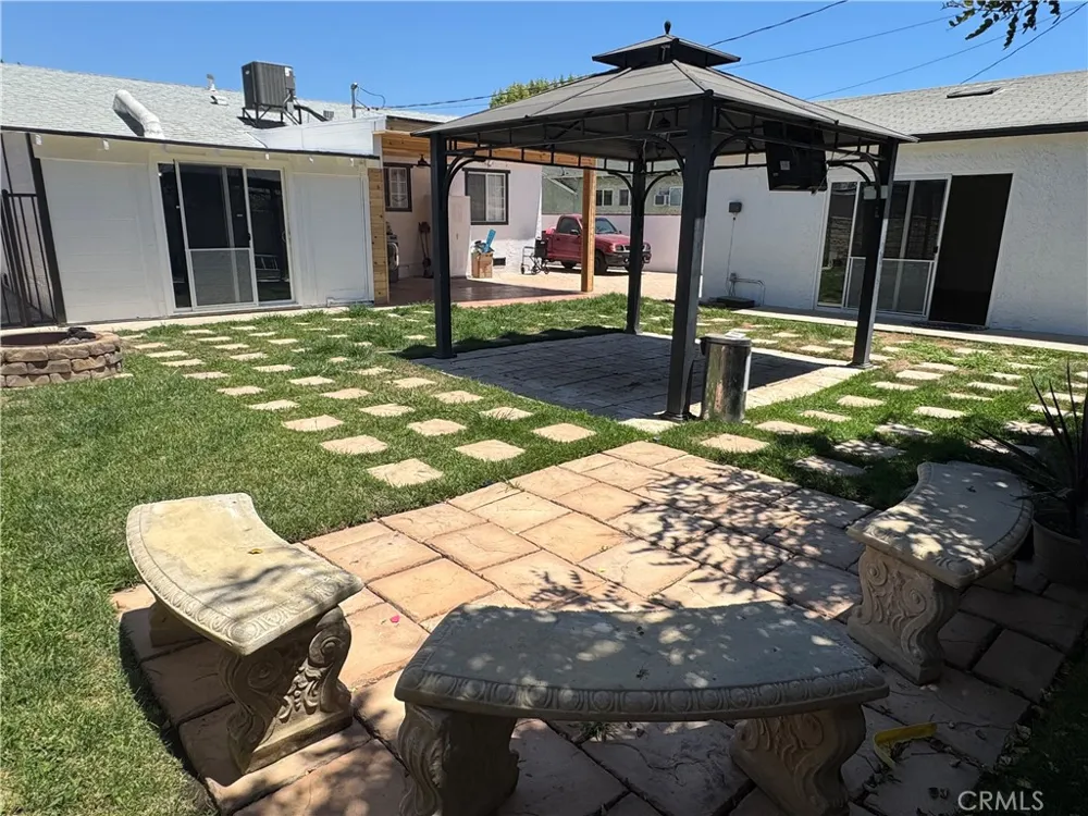 8739 Tyrone Ave Panorama City, CA 91402