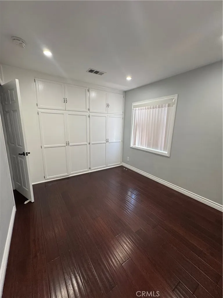 8739 Tyrone Ave Panorama City, CA 91402