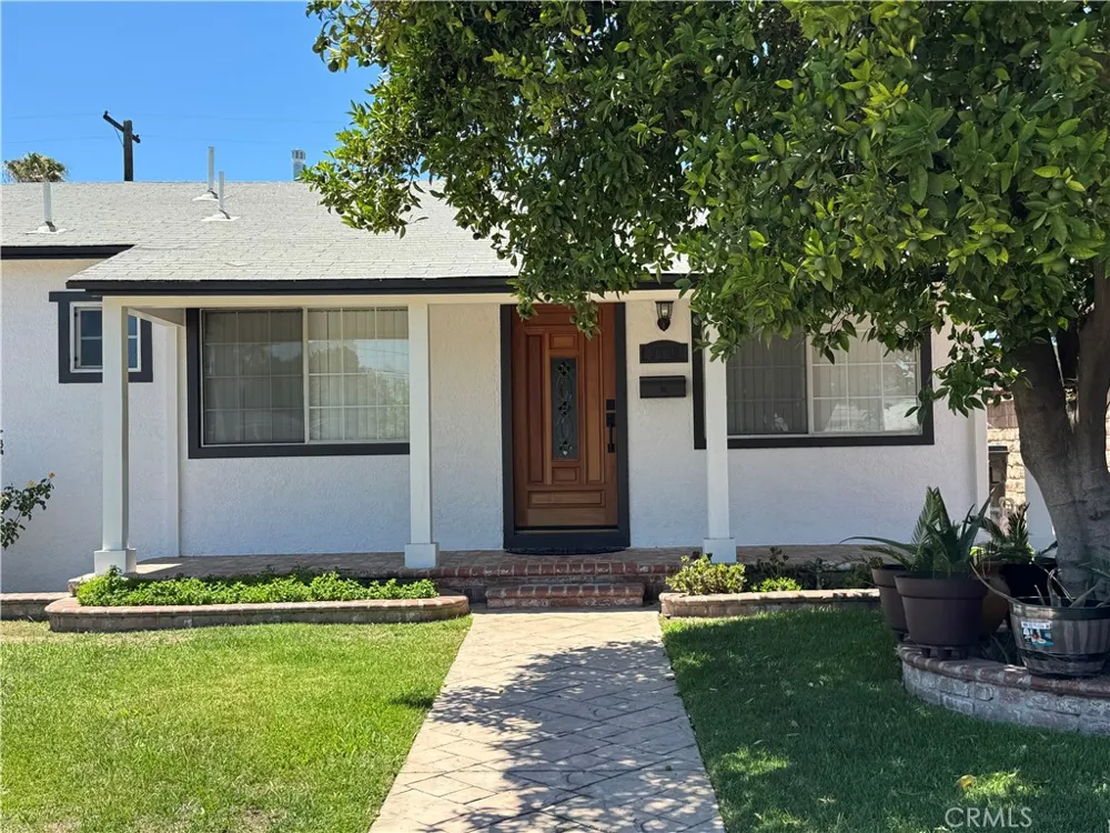 8739 Tyrone Ave Panorama City, CA 91402