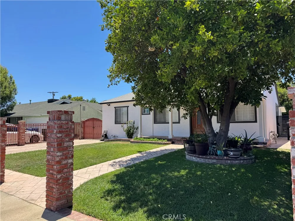 8739 Tyrone Ave Panorama City, CA 91402