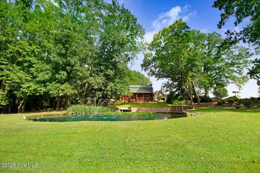 2326 Us-117 Faison, NC 28341