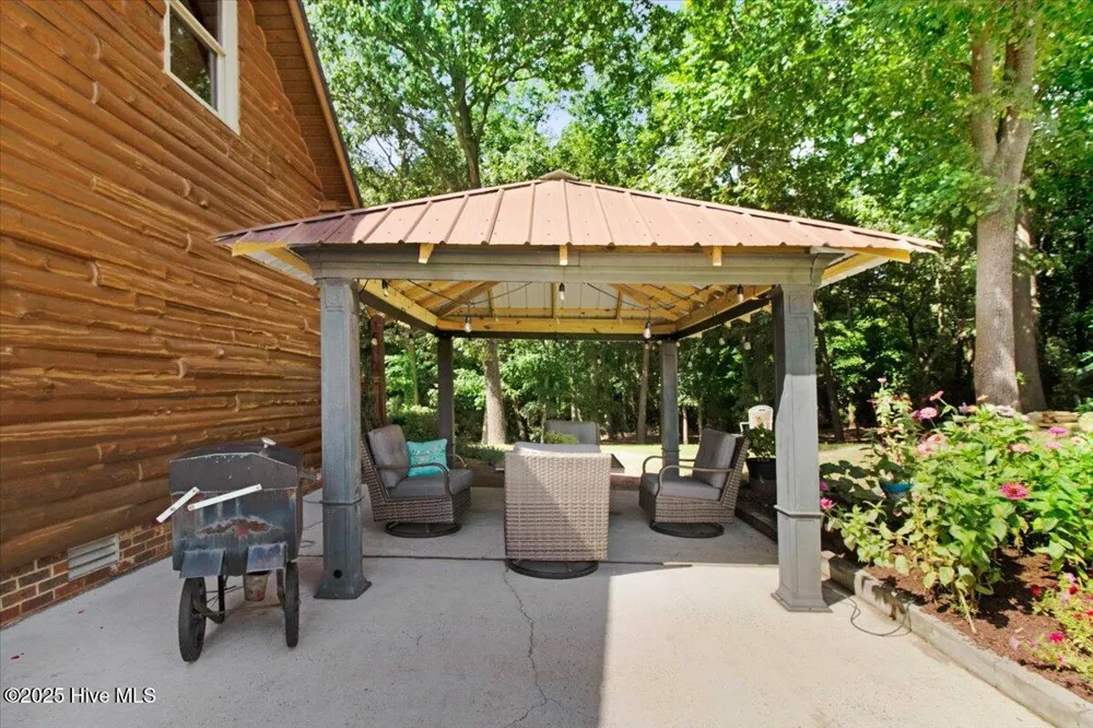 2326 Us-117 Faison, NC 28341