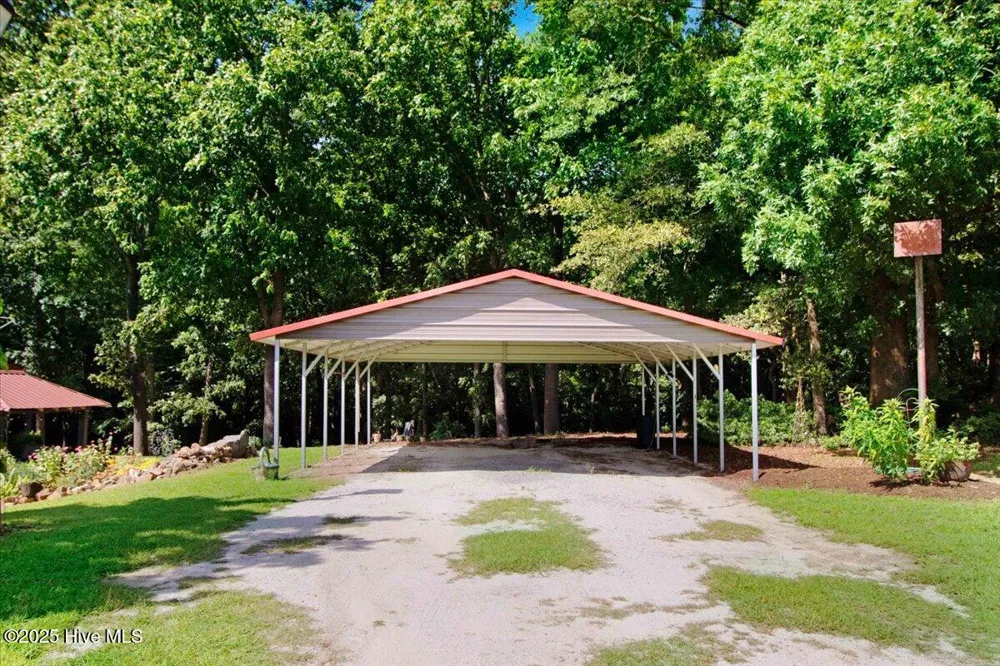 2326 Us-117 Faison, NC 28341