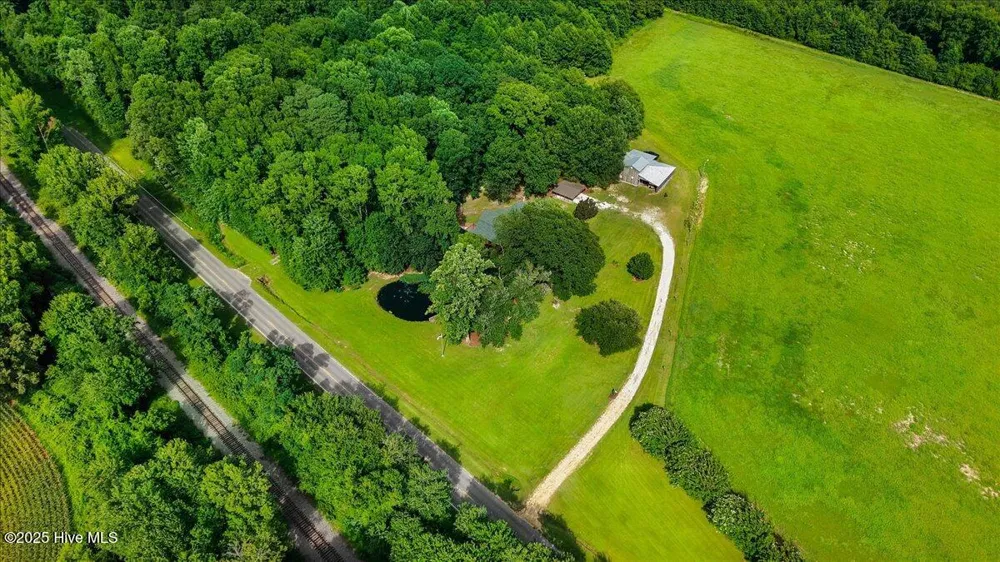 2326 Us-117 Faison, NC 28341