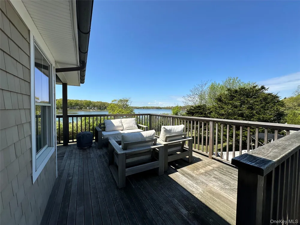 1854 Bayview Road Southold, NY 11971