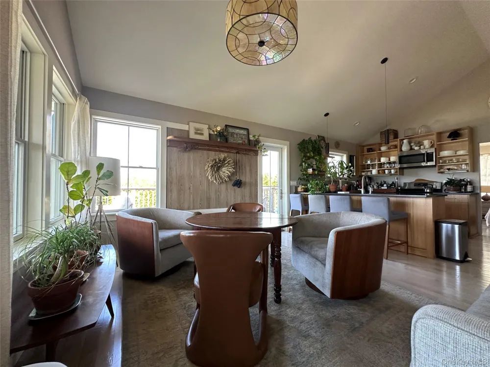 1854 Bayview Road Southold, NY 11971