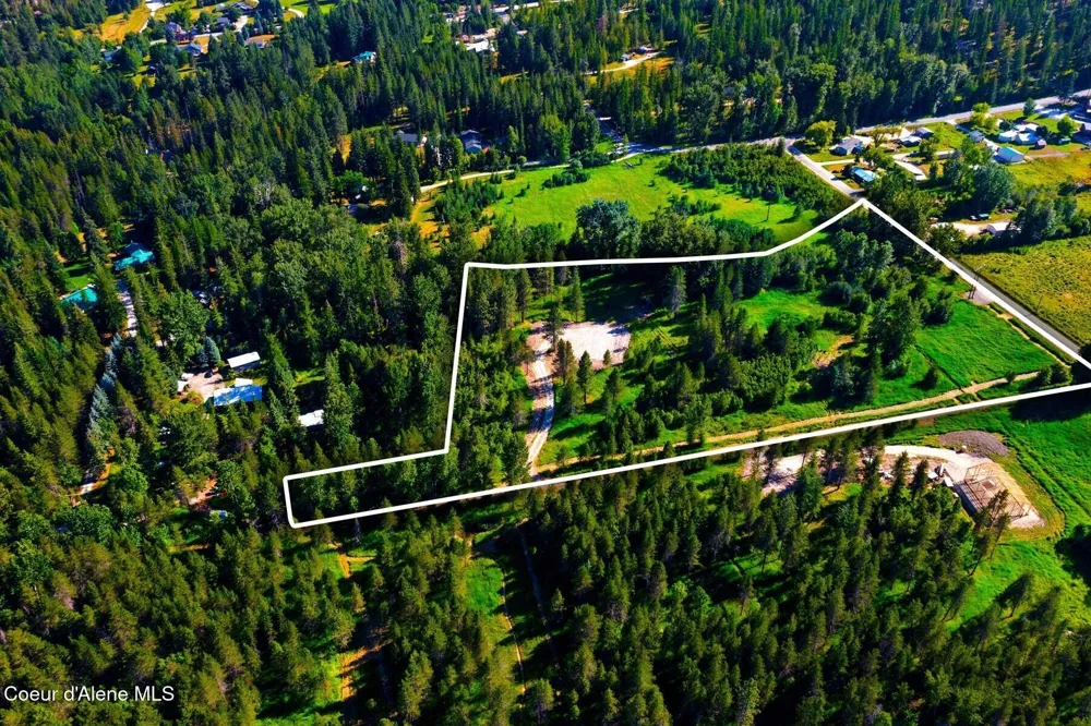 146 Parker Lane Sandpoint, ID 83864