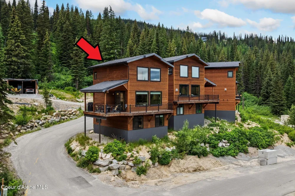 21 Harrison Lane Sandpoint, ID 83864