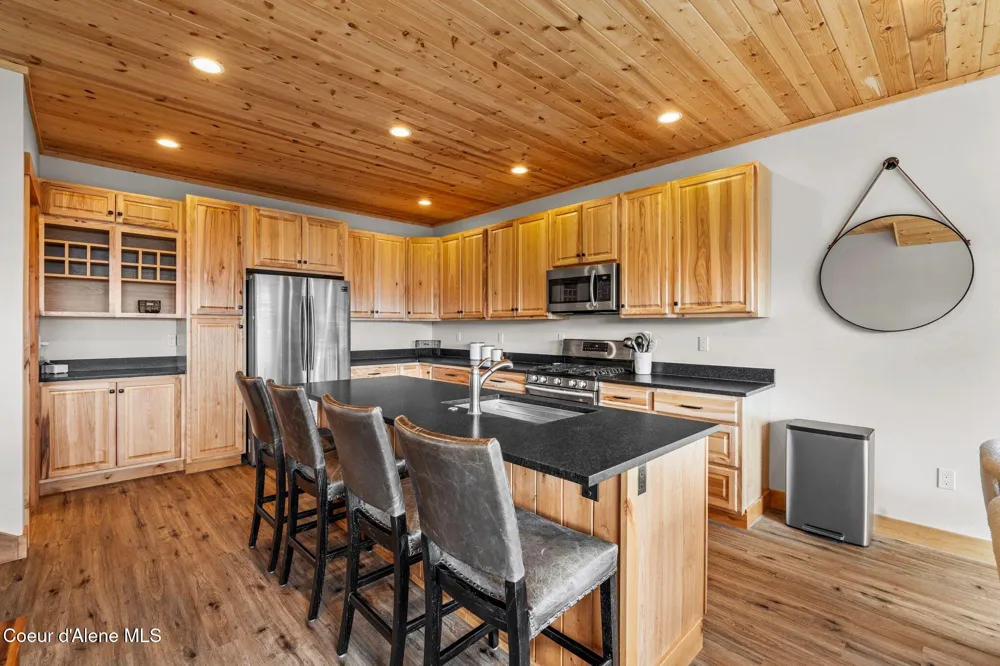 21 Harrison Lane Sandpoint, ID 83864