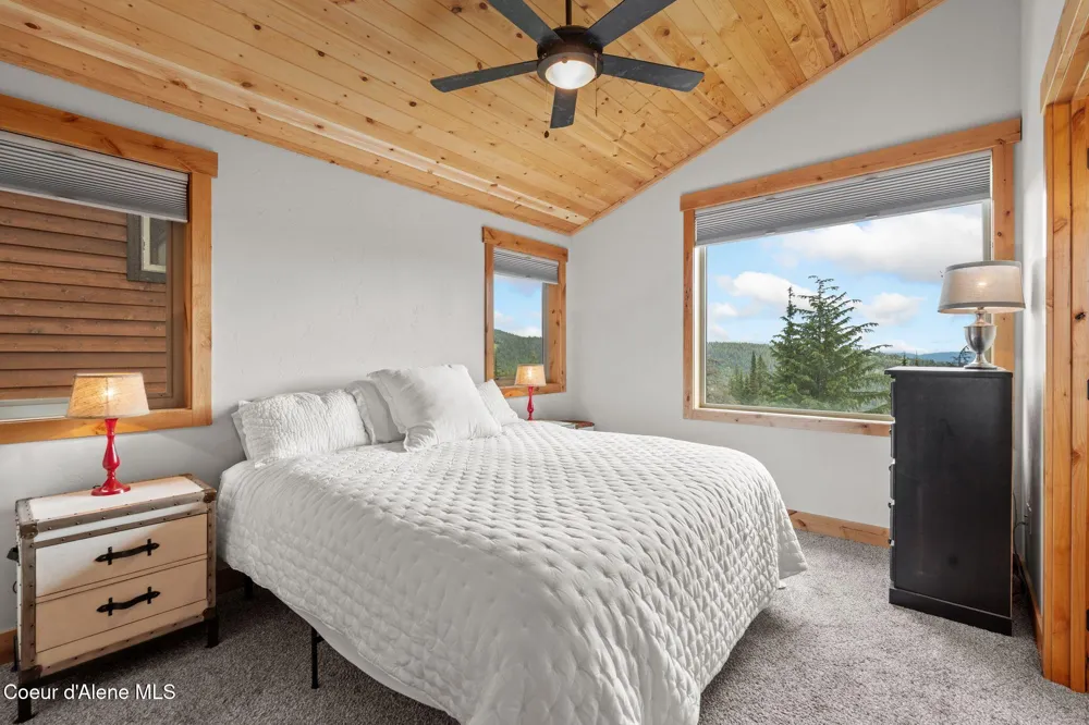 21 Harrison Lane Sandpoint, ID 83864