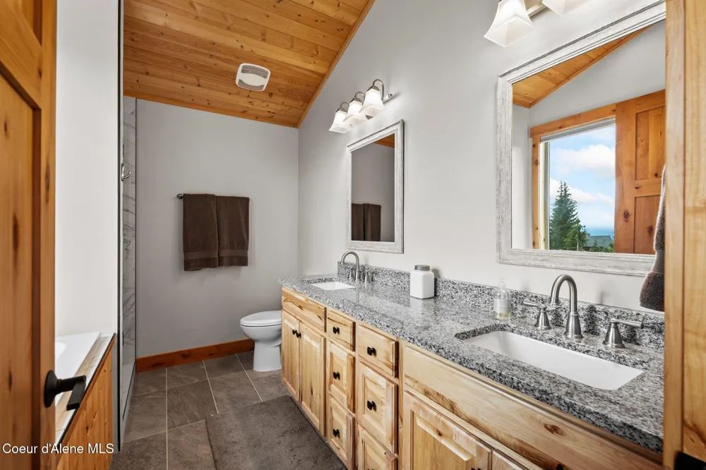 21 Harrison Lane Sandpoint, ID 83864