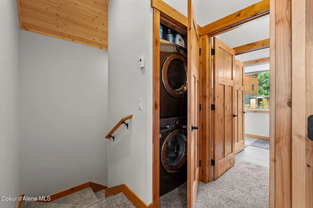 21 Harrison Lane Sandpoint, ID 83864