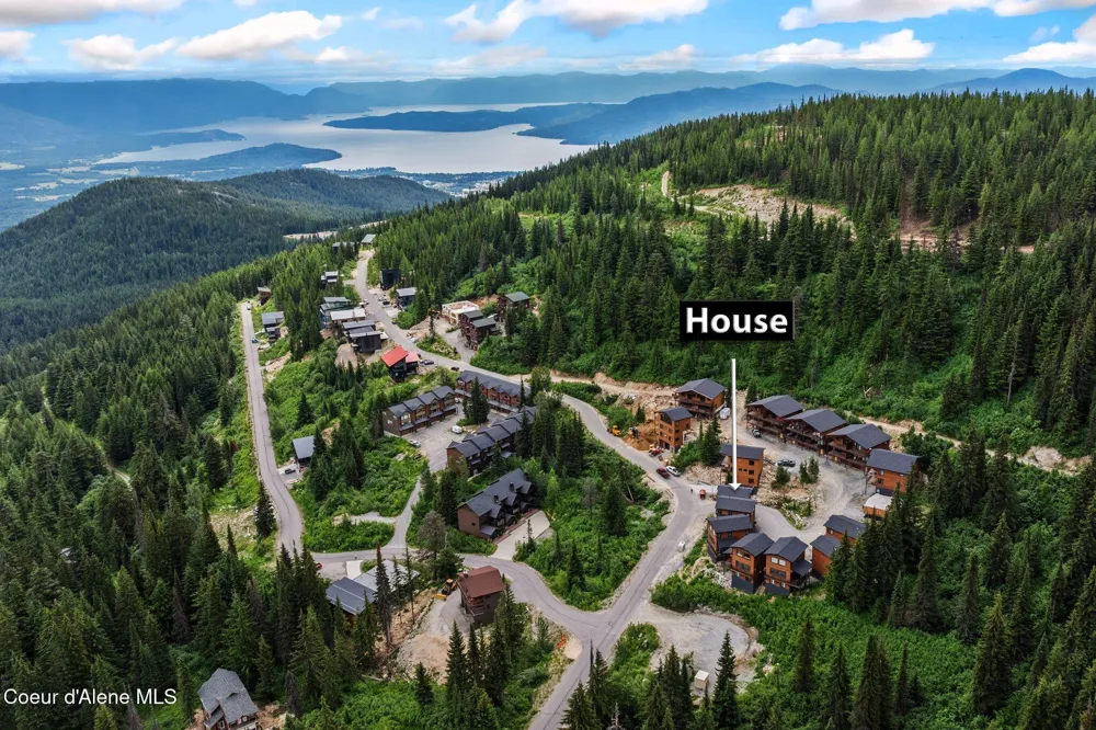 21 Harrison Lane Sandpoint, ID 83864